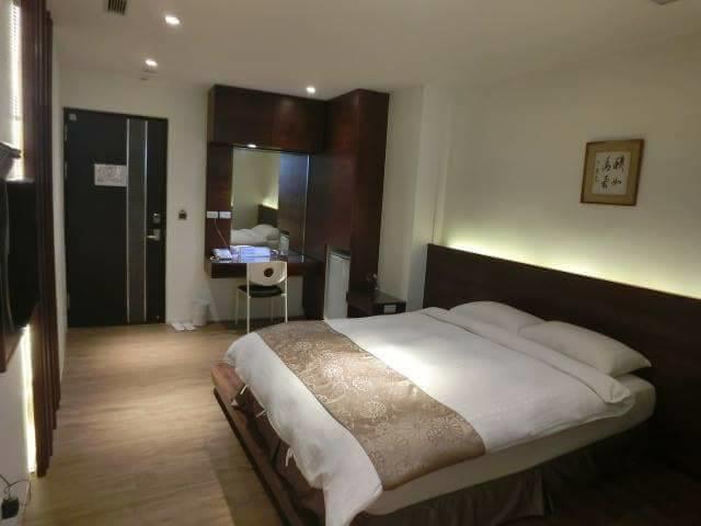 Happy Hostel Луган Экстерьер фото